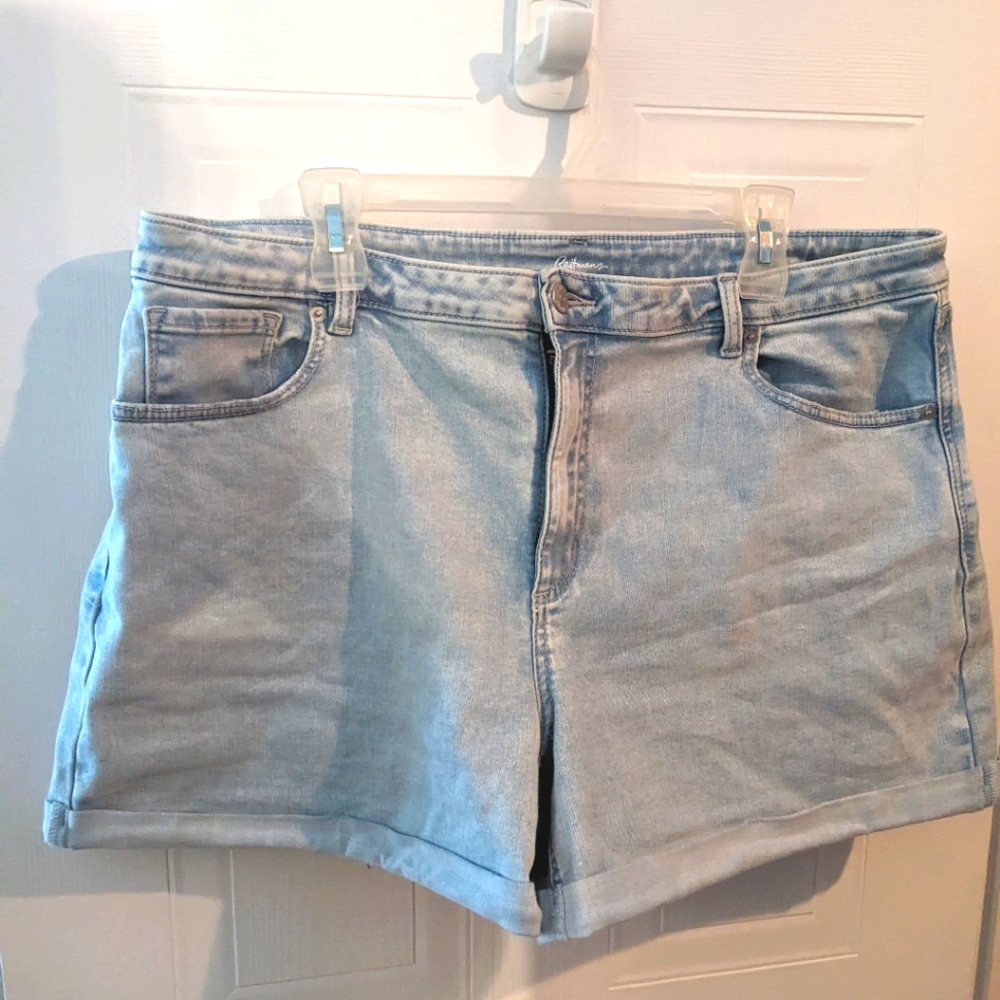 Reitmans Light Blue Jean Shorts